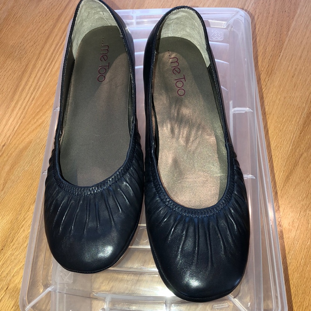 Me Too Flats navy blue 8.5 wide